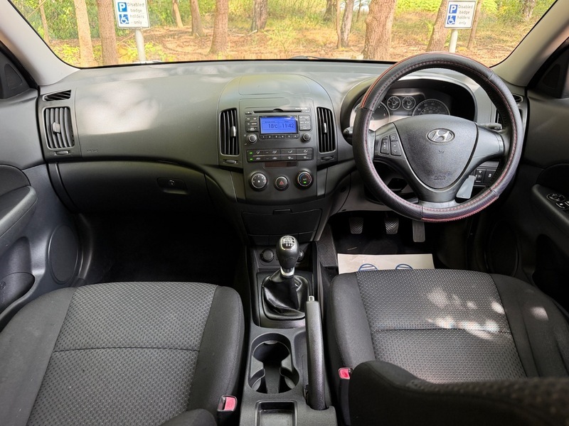 Hyundai I30 Crdi Comfort Grey #2
