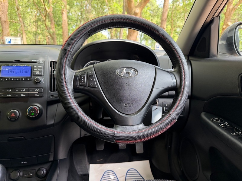 Hyundai I30 1.4 Classic Silver #25