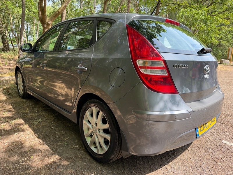 Hyundai I30 Crdi Comfort Grey #4
