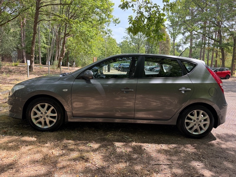 Hyundai I30 Crdi Comfort Grey #6