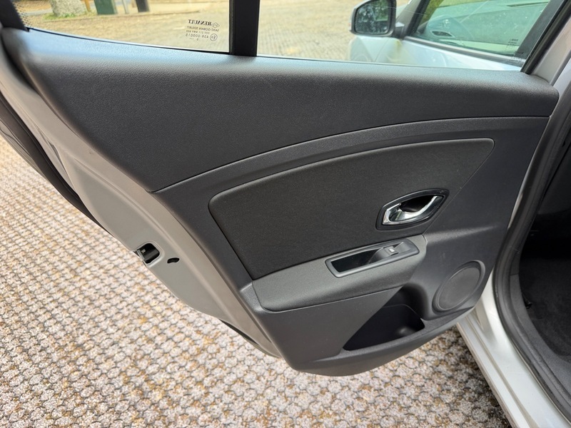 Renault Megane 1.5 Dci Limited Nav Ss Silver #46