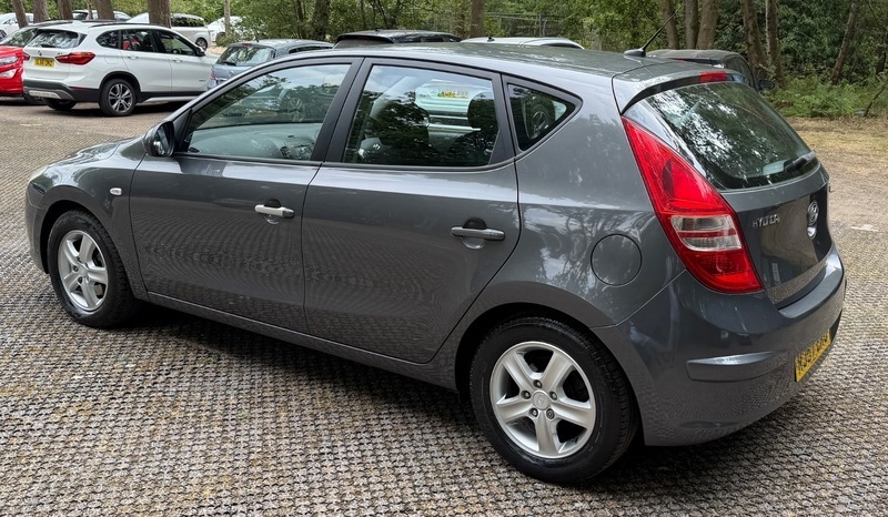 Hyundai I30 2.0 Crdi Style Grey #7