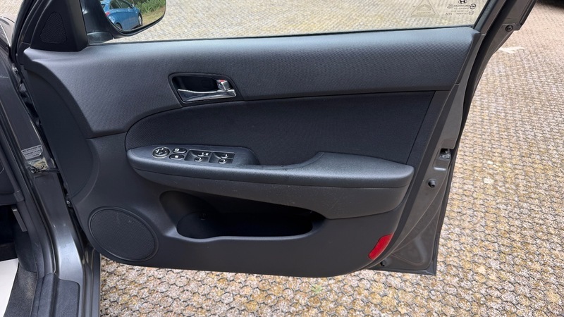 Hyundai I30 2.0 Crdi Style Grey #13