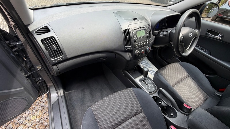 Hyundai I30 2.0 Crdi Style Grey #31