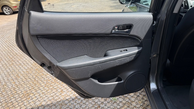 Hyundai I30 2.0 Crdi Style Grey #25