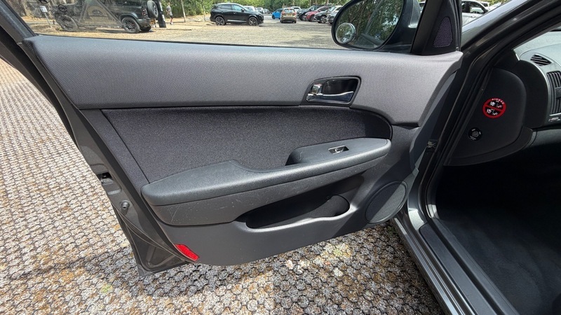 Hyundai I30 2.0 Crdi Style Grey #29