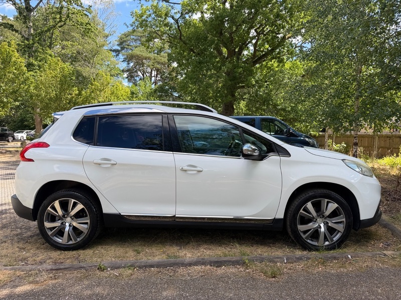 Peugeot e-2008 E-hdi Feline Mistral White #5