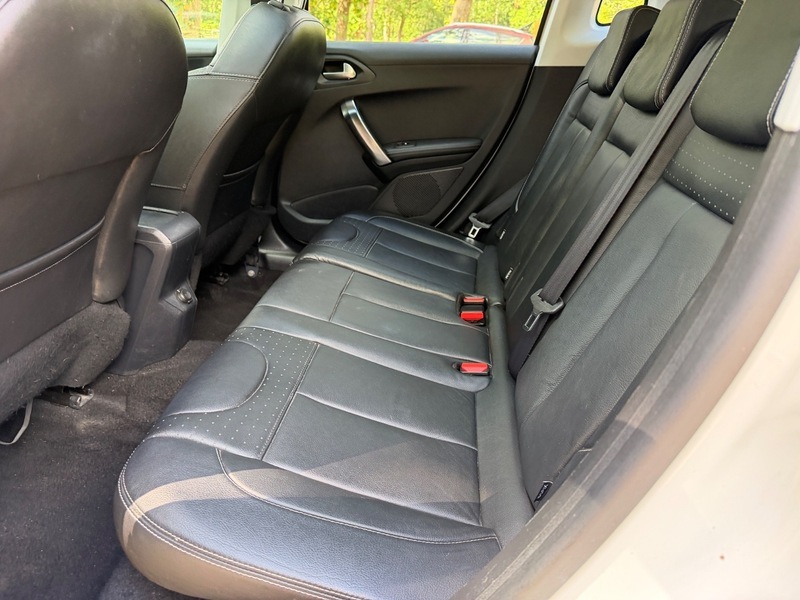 Peugeot e-2008 E-hdi Feline Mistral Grey #26