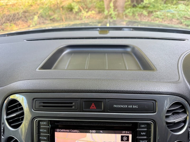 Volkswagen Tiguan Hatchback Black #29