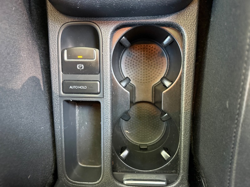 Volkswagen Tiguan Hatchback Black #35