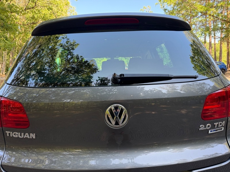 Volkswagen Tiguan Hatchback Black #44