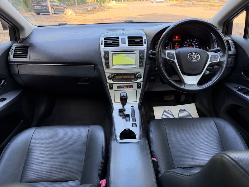 Toyota Avensis D-cat Excel Red #2