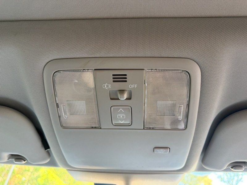 Toyota Avensis 2.0 D-4d Active With Bluetooth,cd Player,towba White #52