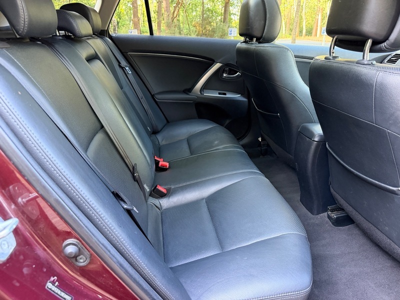 Toyota Avensis D-cat Excel Red #3