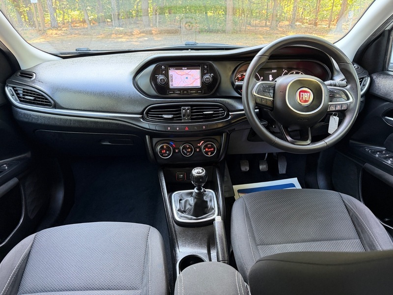Fiat Tipo Multijet Lounge White #2