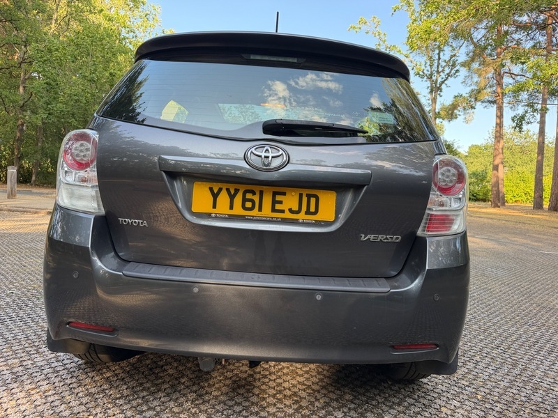 Toyota Verso D-4d Tr Mpv Black #12