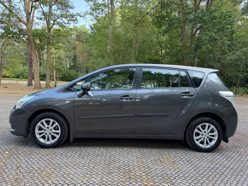 Toyota Verso Valvematic Tr Grey #6