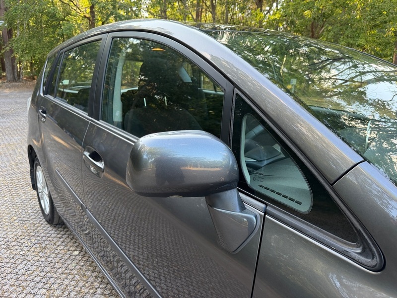 Toyota Verso D-4d Tr Mpv Black #36