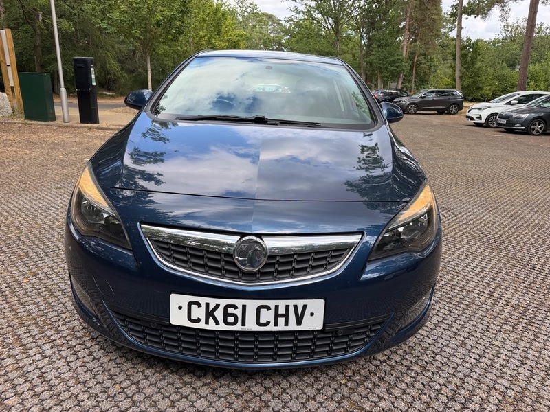 Vauxhall Astra Hatchback 1.7 Cdti Exclusiv Euro 5 201111 Black #9