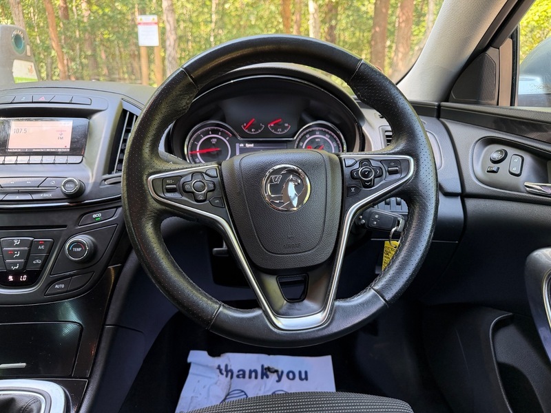 Vauxhall Insignia Sri 5-Door Silver #29