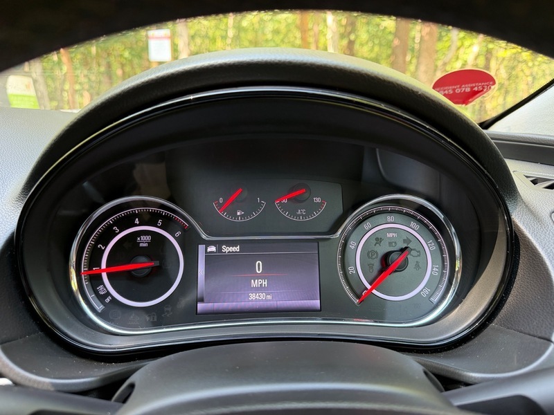 Vauxhall Insignia Sri 5-Door Silver #23