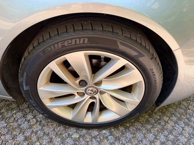 Vauxhall Insignia Sri 5-Door Silver #53