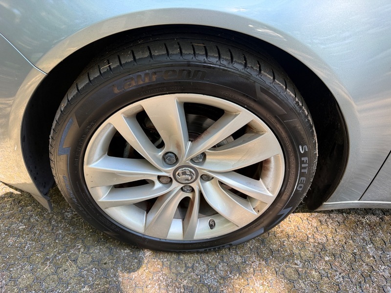 Vauxhall Insignia Sri 5-Door Silver #52