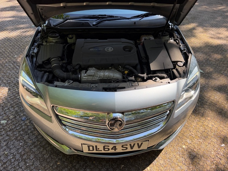 Vauxhall Insignia Sri 5-Door Silver #55
