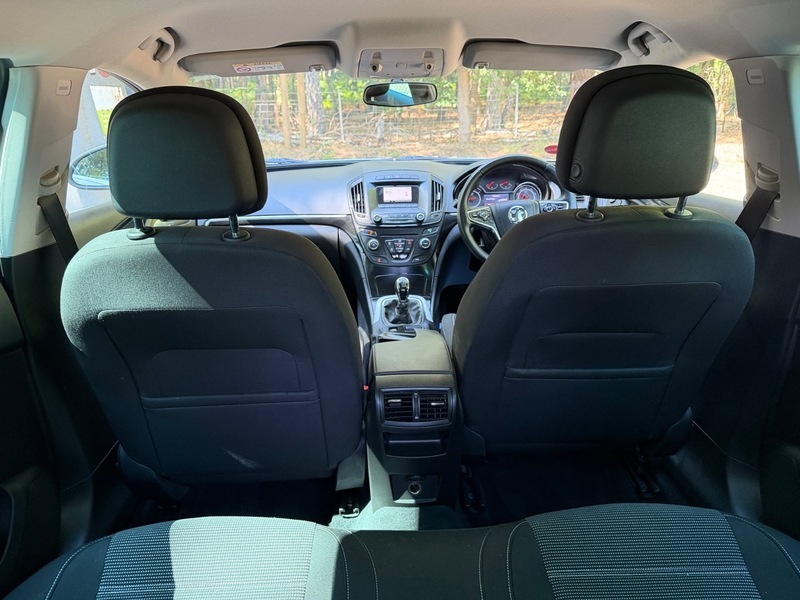 Vauxhall Insignia Sri 5-Door Silver #21