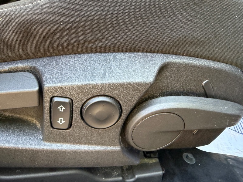 Vauxhall Insignia Sri 5-Door Silver #31