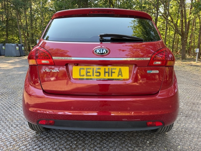 Kia Venga 1.4 Sr7 Euro 6 Ss White #39