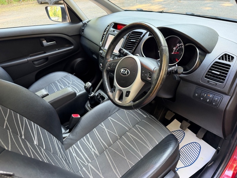 Kia Venga 1.4 Sr7 Euro 6 Ss White #8