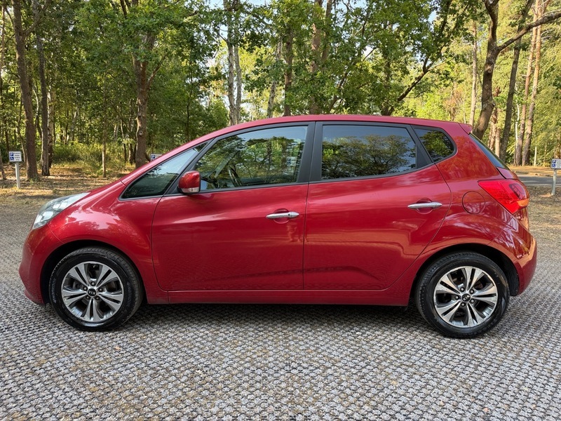Kia Venga 1.4 Sr7 Euro 6 Ss White #32
