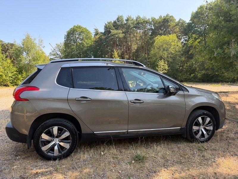 Peugeot e-2008 E-hdi Allure Grey #5