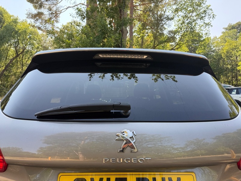 Peugeot e-2008 Peugeot 2008 E-hdi Active Estate 1.6L Grey #41