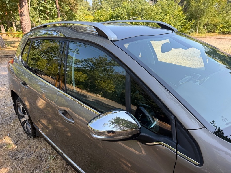Peugeot e-2008 Peugeot 2008 E-hdi Active Estate 1.6L Grey #37