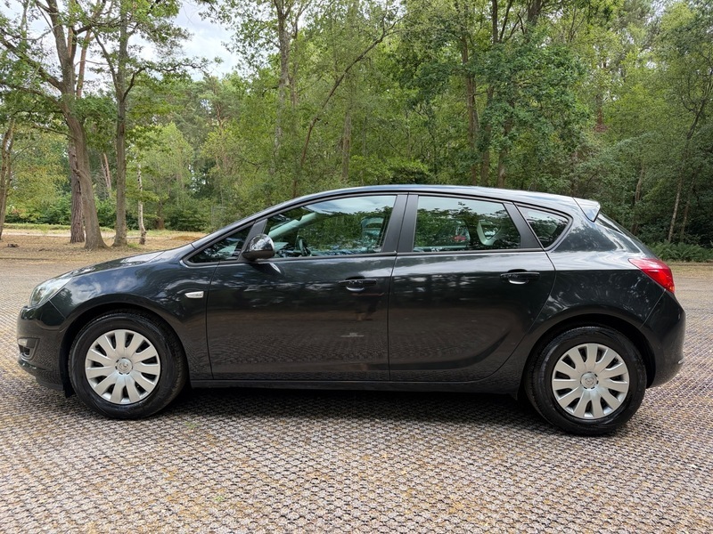Vauxhall Astra Exclusiv Cdti Ecoflex S Black #6
