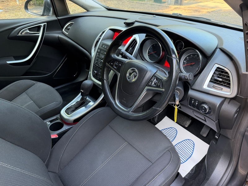 Vauxhall Astra 1.7 Cdti Sri Euro 5 Black #14