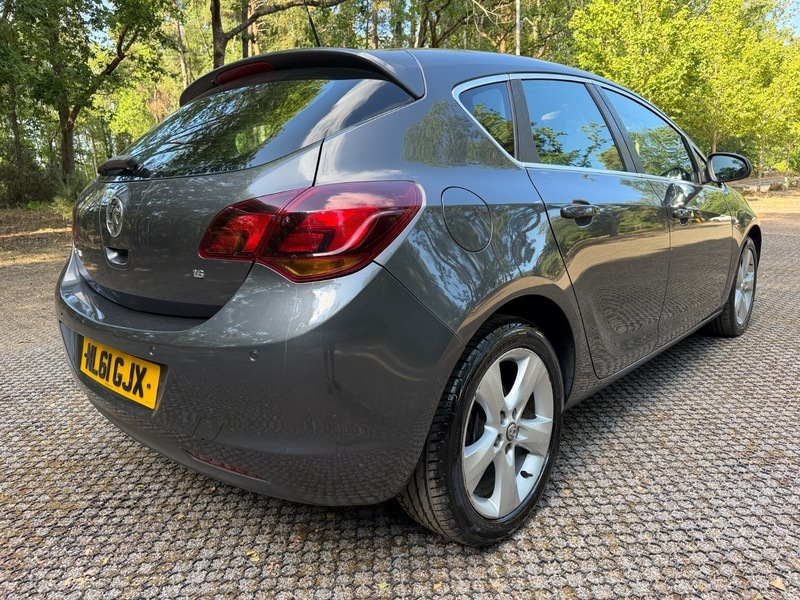 Vauxhall Astra 1.7 Cdti Sri Euro 5 Black #8