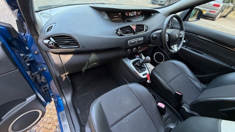 Renault Grand Scenic Mpv Red #39