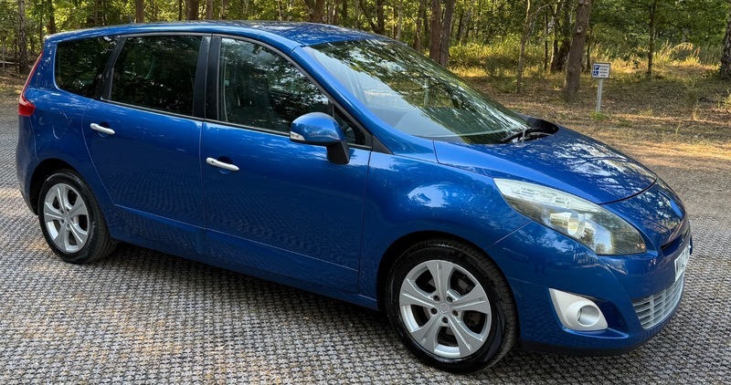 Renault Grand Scenic Mpv Red #10