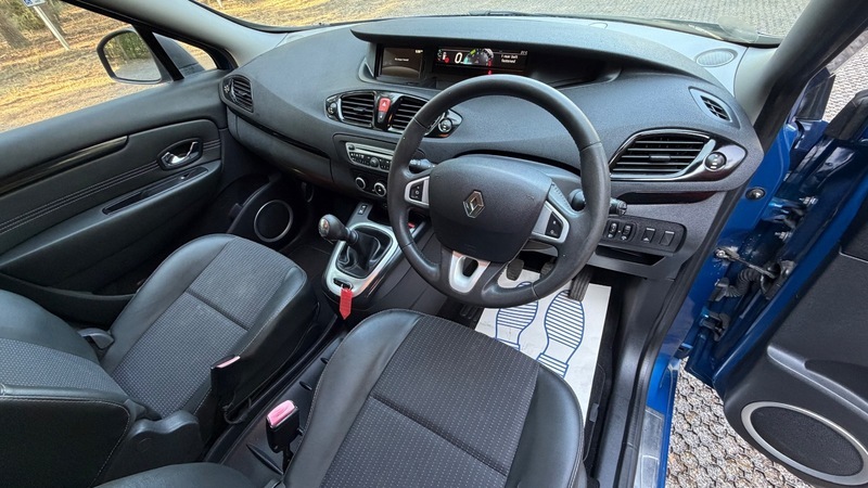 Renault Grand Scenic Mpv Red #18