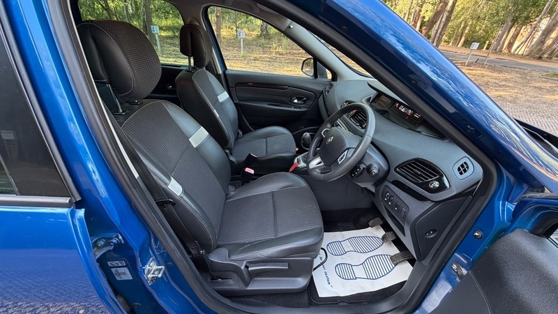 Renault Grand Scenic Grand Dynamique Tomtom Vvt Blue #4