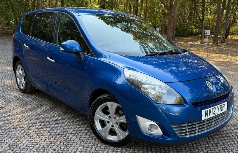 Renault Grand Scenic Grand Dynamique Tomtom Vvt Blue