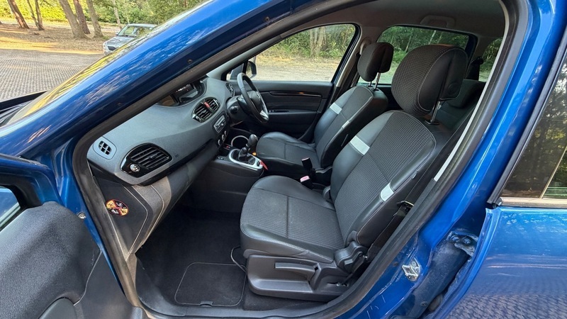 Renault Grand Scenic Mpv Red #38