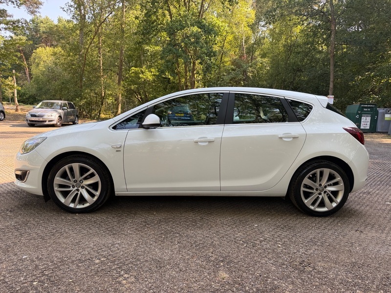 Vauxhall Astra Sri White #6