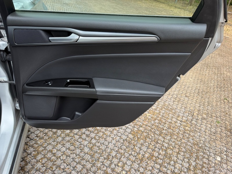 Ford Mondeo 2.0 St-line Tdci 177 Bhp Silver #52