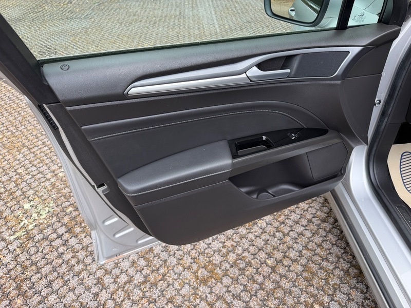 Ford Mondeo 2.0 St-line Tdci 177 Bhp Silver #54
