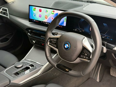 BMW 3 Series 2.0 330E Sport YB25FPK White #2