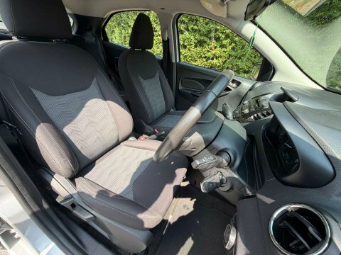 Ford KA+ 1.2 85 Zetec White #19